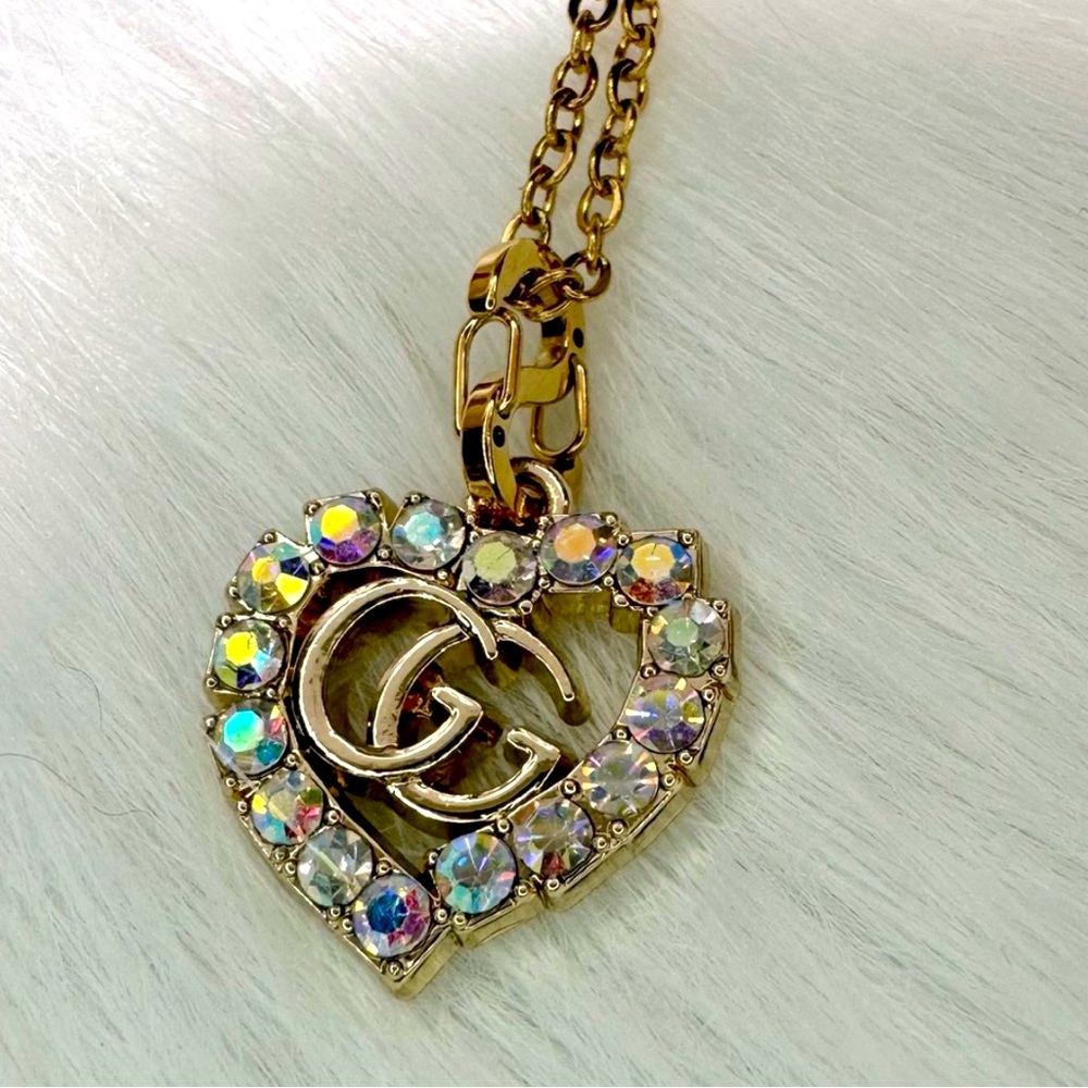 Iridescent Rhinestone Zipper Pull
